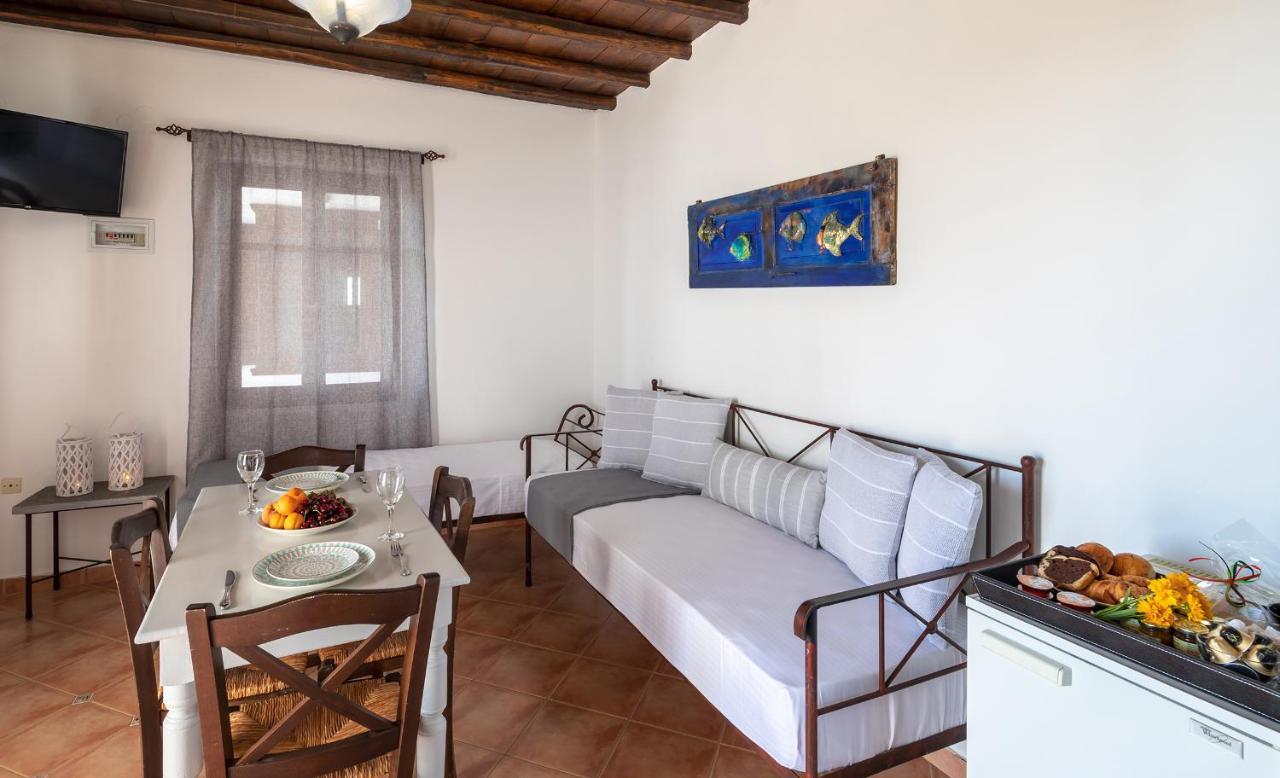 Cochili Rooms & Apartments Azolimnos Bagian luar foto