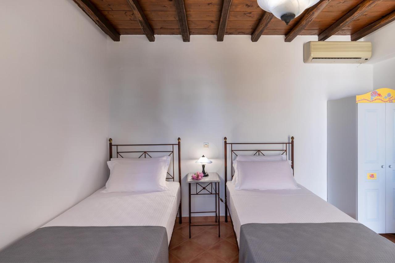 Cochili Rooms & Apartments Azolimnos Bagian luar foto